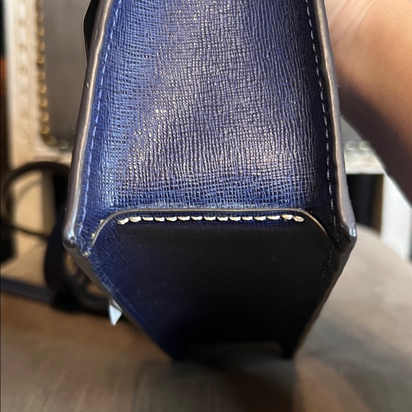 Dooney & Bourke East West Crossbody Bag in Saffiano Leather NWT - Picture 8 of 13